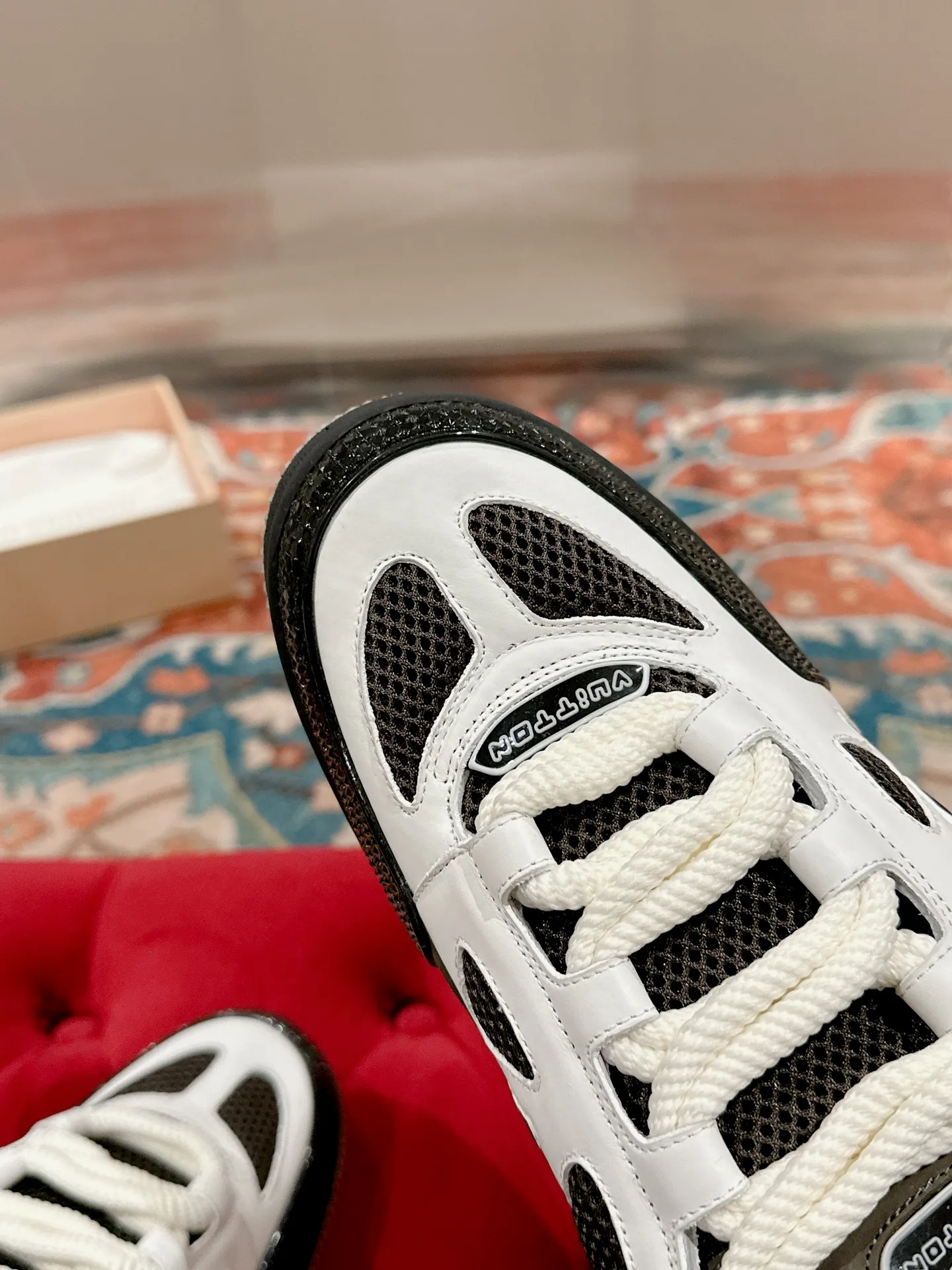 👟👟Ex-factory price 800👟👟 Louis Vuiton·Louis Vuitton🍀 🍀 LV Skate series bread shoes-skateboard shoes-basketball shoes-casual sports shoes top version🔝original purchase, development and production👍🏻[Fireworks] LV Skate has continued The View professional skateboard shoes since 2020. This style continues the fat version of the 90s. Designers added playful touches such as an open mesh tongue and exaggerated laces that pay homage to Axion, es and DC. Unlike your typical skate shoe, this LVSK8 sneaker is made from nubuck leather with TPU trim and Monogram texture. Finally, there are the logos on the heel and tongue as well as the floral pattern on the side. ☑️ Fabric: Original customized first-layer cowhide + breathable mesh ☑️ Lining: Original imported breathable mesh ☑️ Size: Female 35-40 Male 39-44 (Female 40, Male 45.46 customized, non-refundable)